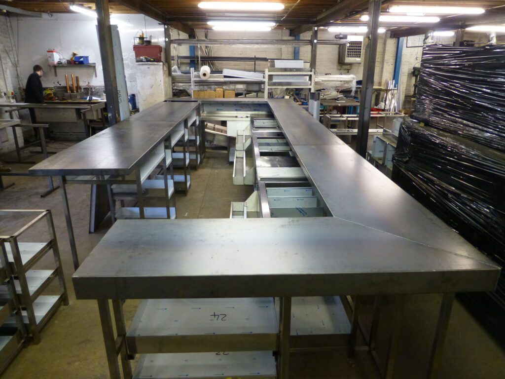 Fully Welded Bar - Steel Top