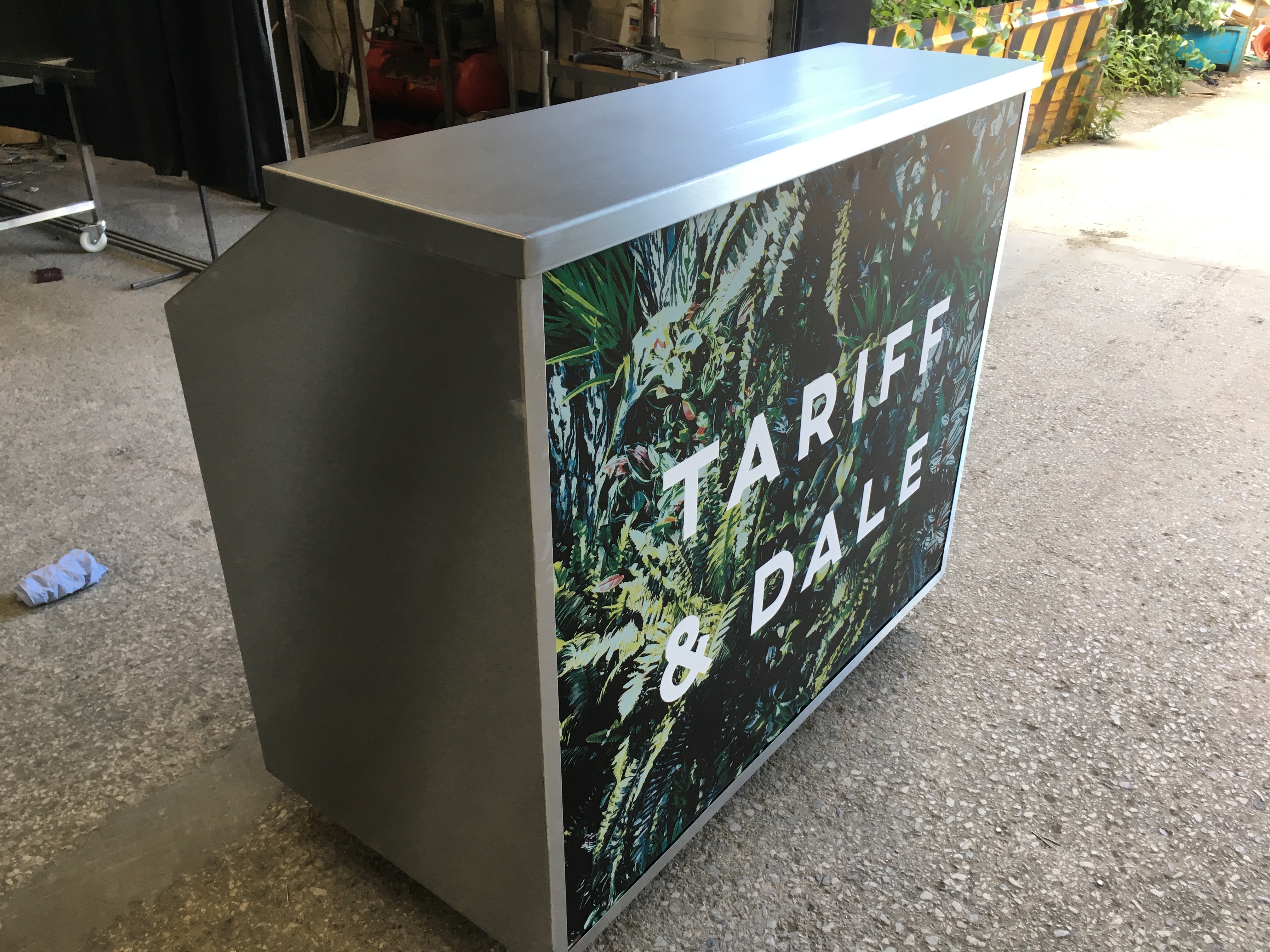 Tarriff & dale mobile bar (9)